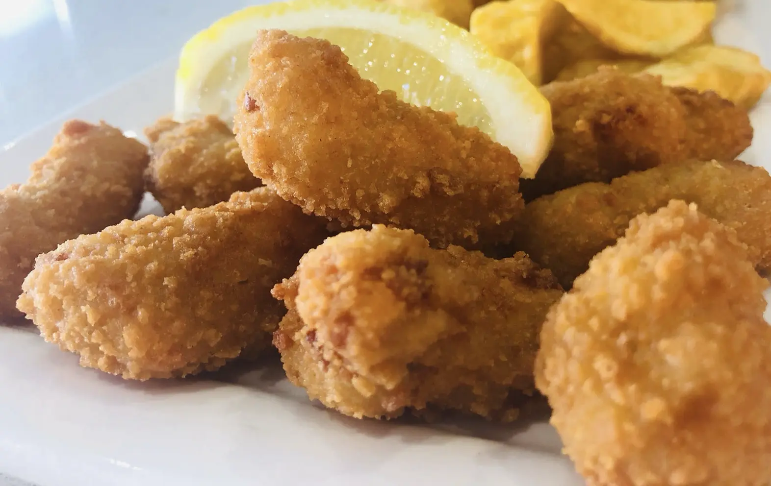 10 Pieces of Scampi & Salad